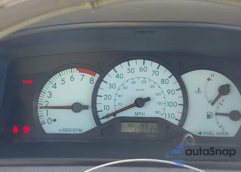 2003 Toyota Corolla Le z USA, uszkodzony, nr VIN JTDBR32E630013221